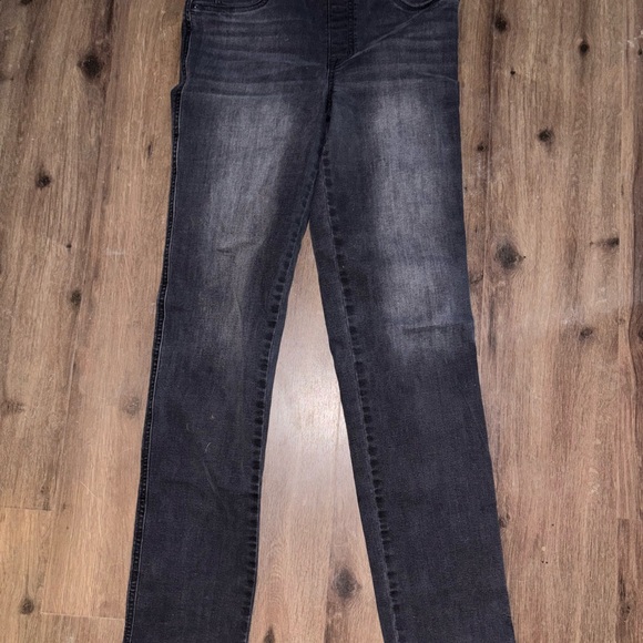 SPANX Black Skinny Jeans with Modern Appeal bin6 #5023 - Picture 1 of 4